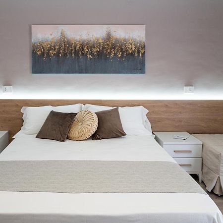 A Due Passi - Guest House Santo Stefano di Camastra Buitenkant foto