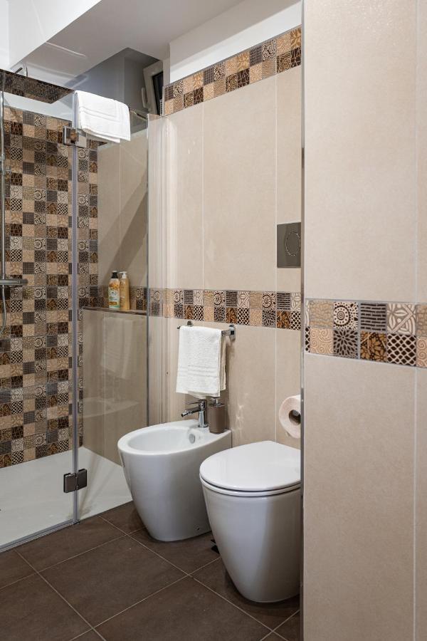 A Due Passi - Guest House Santo Stefano di Camastra Buitenkant foto