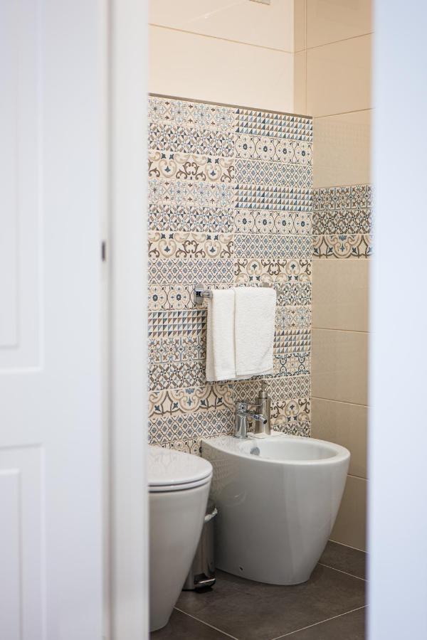 A Due Passi - Guest House Santo Stefano di Camastra Buitenkant foto
